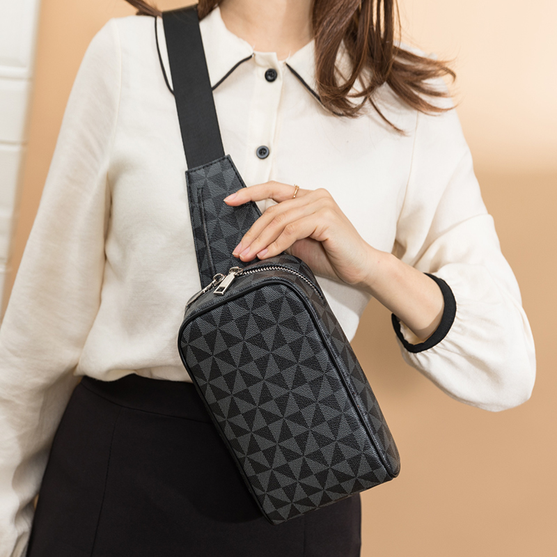 Luxury Fashion Chest Bags for  - Luxury Bags Brands บทวิจารณ์และราคา