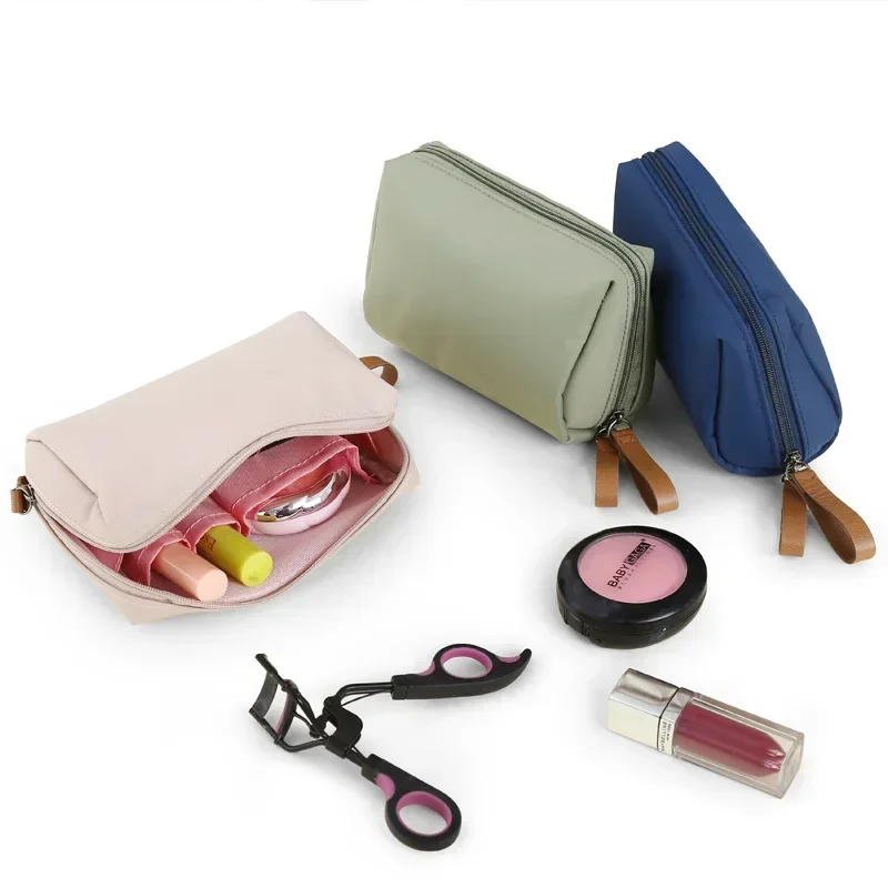 New Simple Women Cosmetic Bag  - Luxury Bags Consignment บทวิจารณ์และราคา