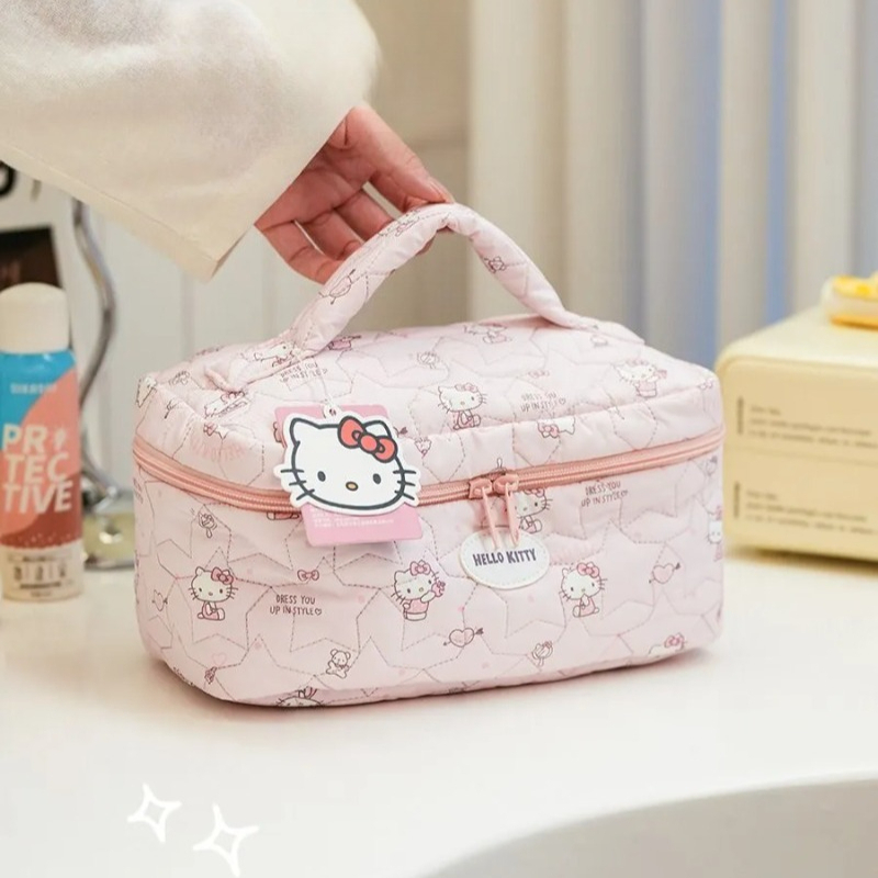 Sanrio New Hello Kitty Kuromi  - Luxury Bags In Japan บทวิจารณ์และราคา