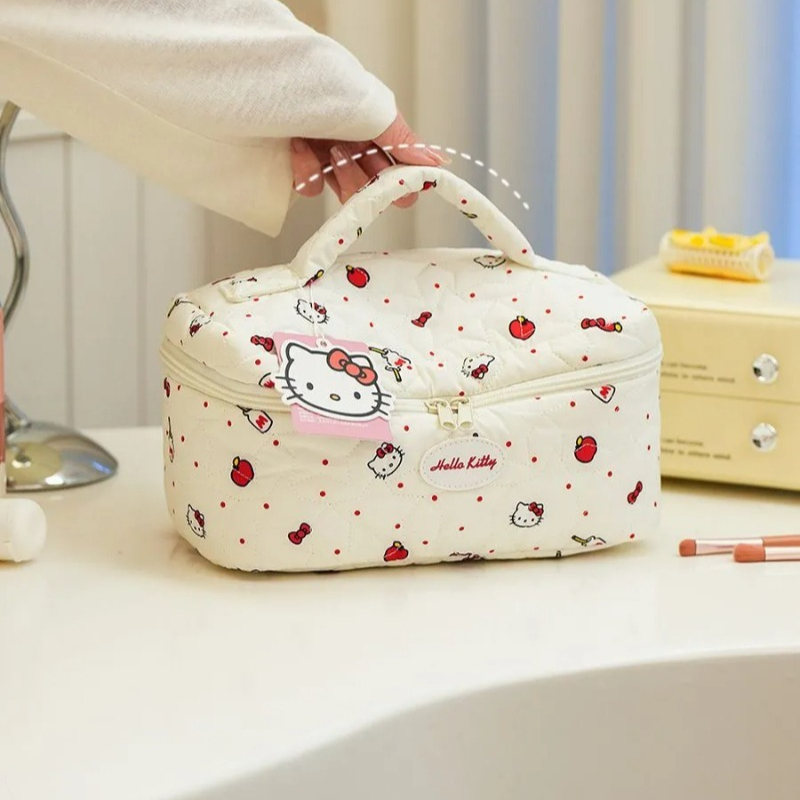 Sanrio New Hello Kitty Kuromi  - Luxury Bags In Japan บทวิจารณ์และราคา