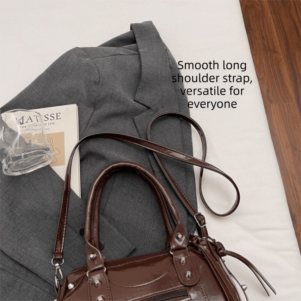 Fashion Rivets Pillow Bag Larg - Top Handle Patent Bag บทวิจารณ์และราคา