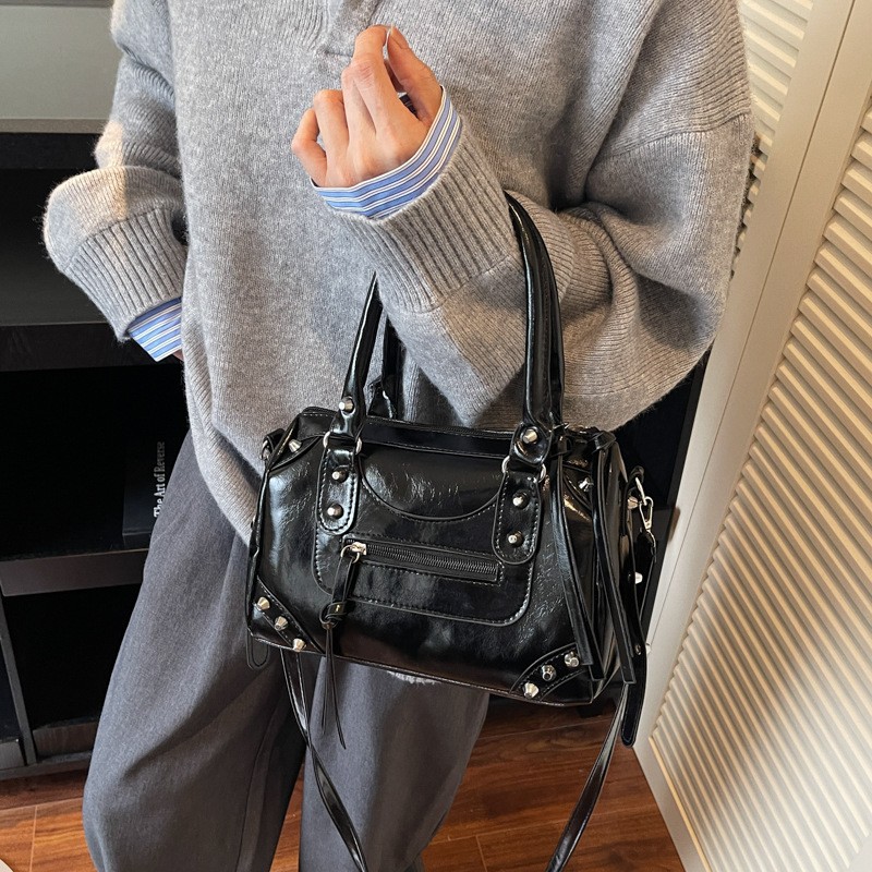 Stylish Patent Leather Handbag - Top Handle Patent Bag บทวิจารณ์และราคา