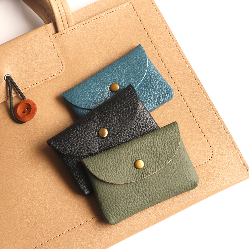 Custom Letters Small Card Hold - Luxury Bags Consignment บทวิจารณ์และราคา