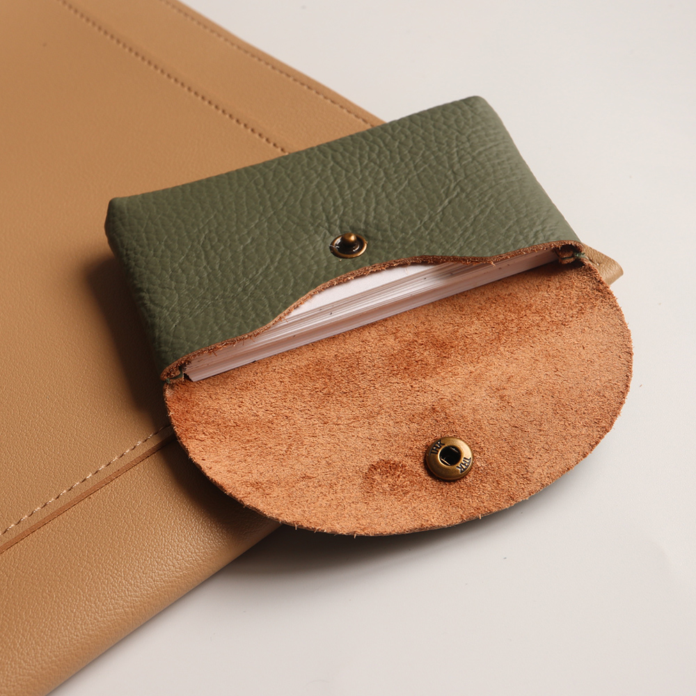 Custom Letters Small Card Hold - Luxury Bags Consignment บทวิจารณ์และราคา