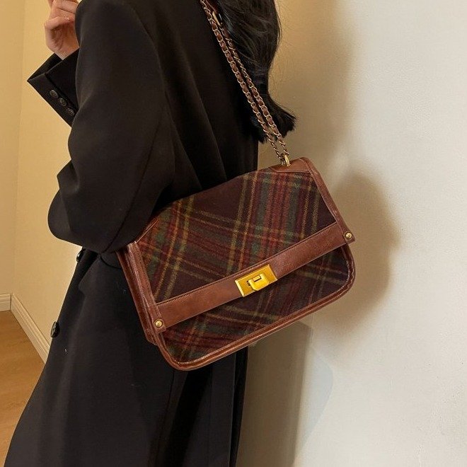 Fashionable Bag Trendy Design  - Luxury Bags Everyday บทวิจารณ์และราคา