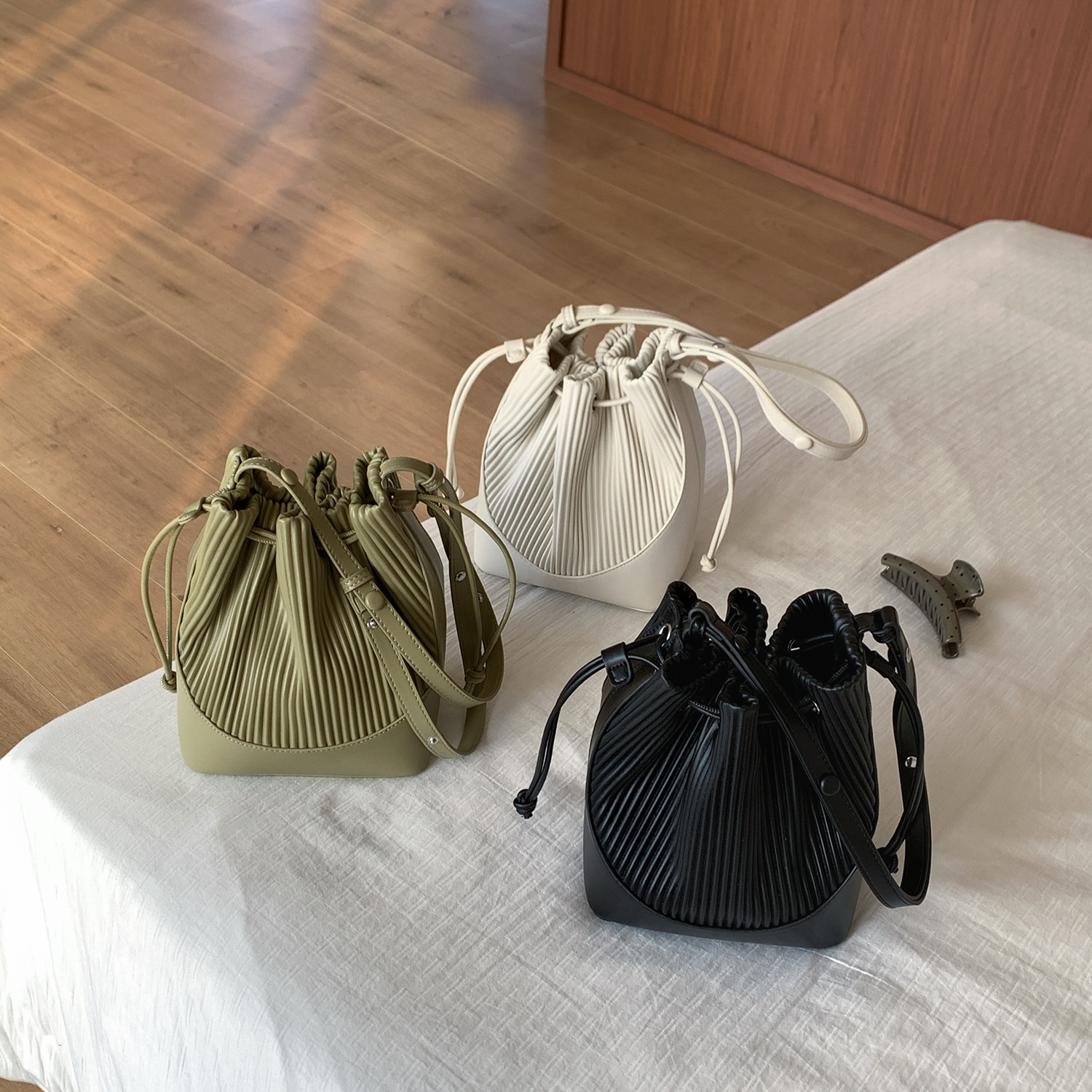 Fashion Pleated women Bucket S - Luxury Bags Korea บทวิจารณ์และราคา