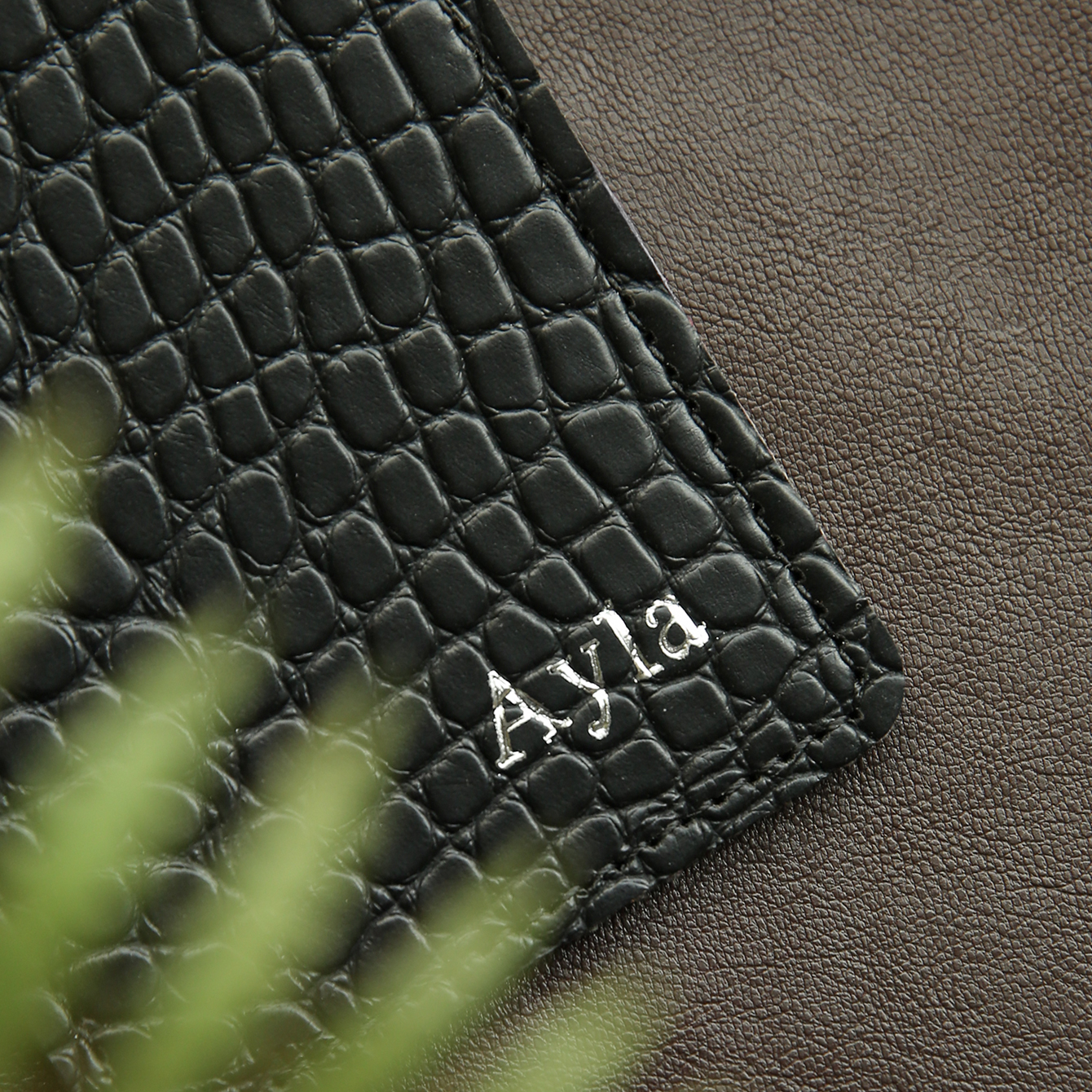 Personalized Leather Luggage T - Luxury Bags Vegan บทวิจารณ์และราคา