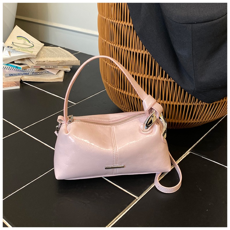 Retro Wine Red Patent Leather  - Top Handle Patent Bag บทวิจารณ์และราคา