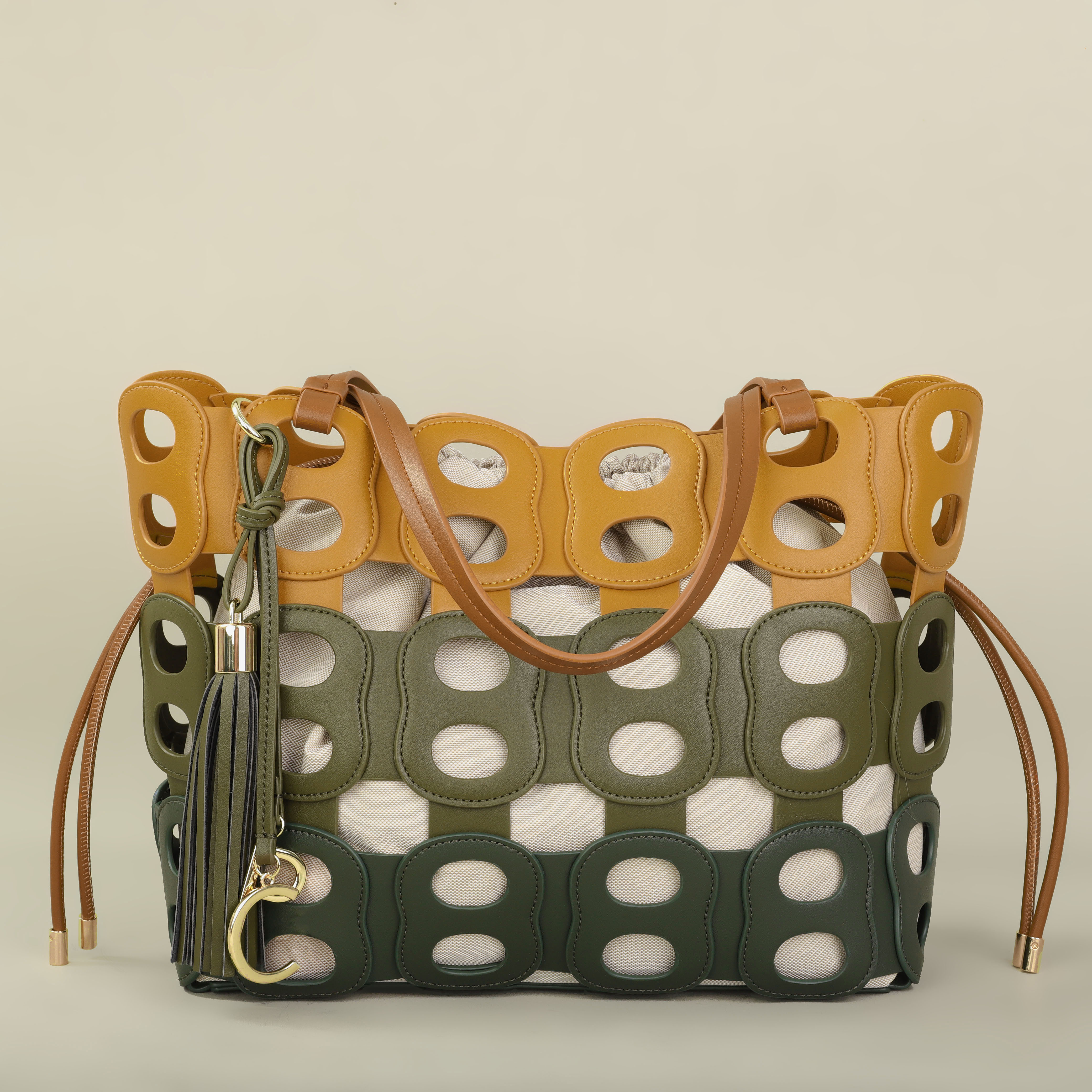 PG PATSY GARIS Women's Crossbo - Luxury Bags 2026 บทวิจารณ์และราคา