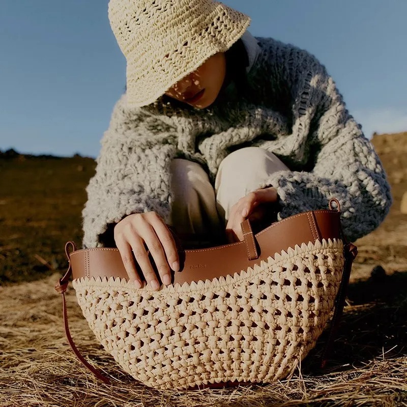 Women's Woven Top-handle Bag L - Luxury Bags Medium Size บทวิจารณ์และราคา
