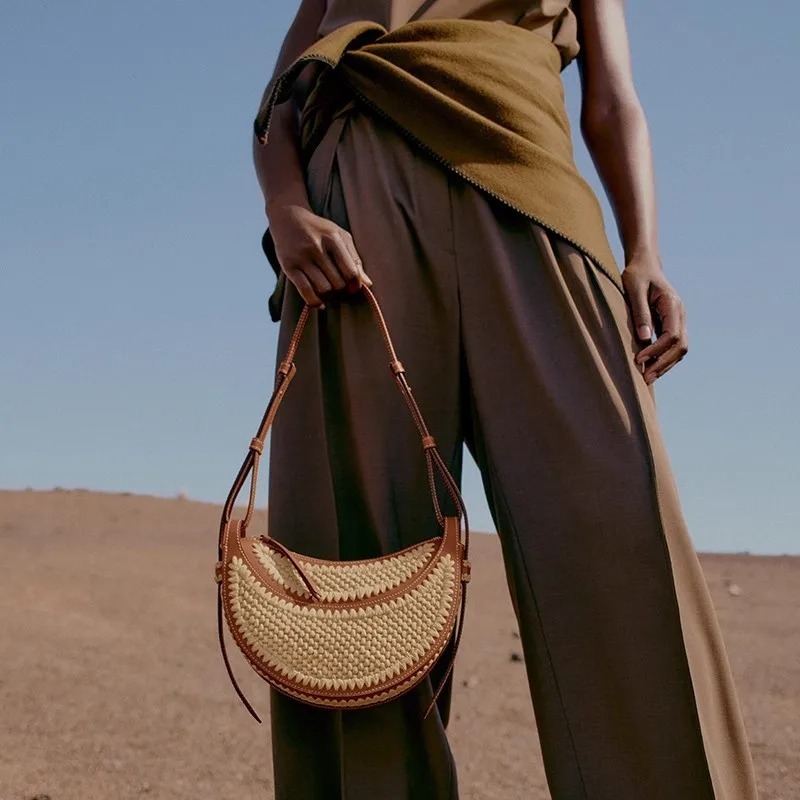 Women's Woven Top-handle Bag L - Luxury Bags Medium Size บทวิจารณ์และราคา