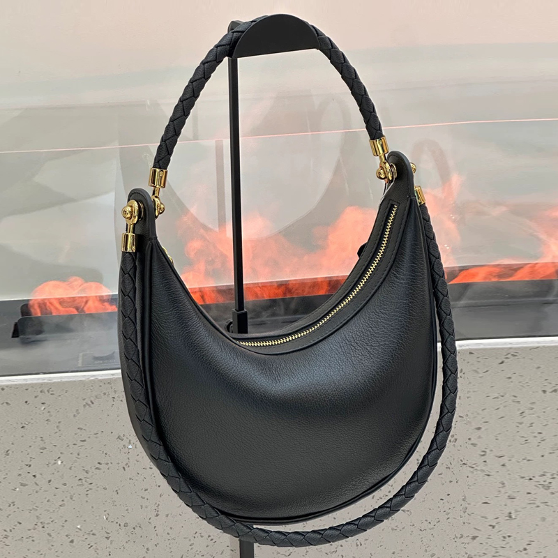Classic Round Moon Slim Bags F - Luxury Bags 2026 บทวิจารณ์และราคา