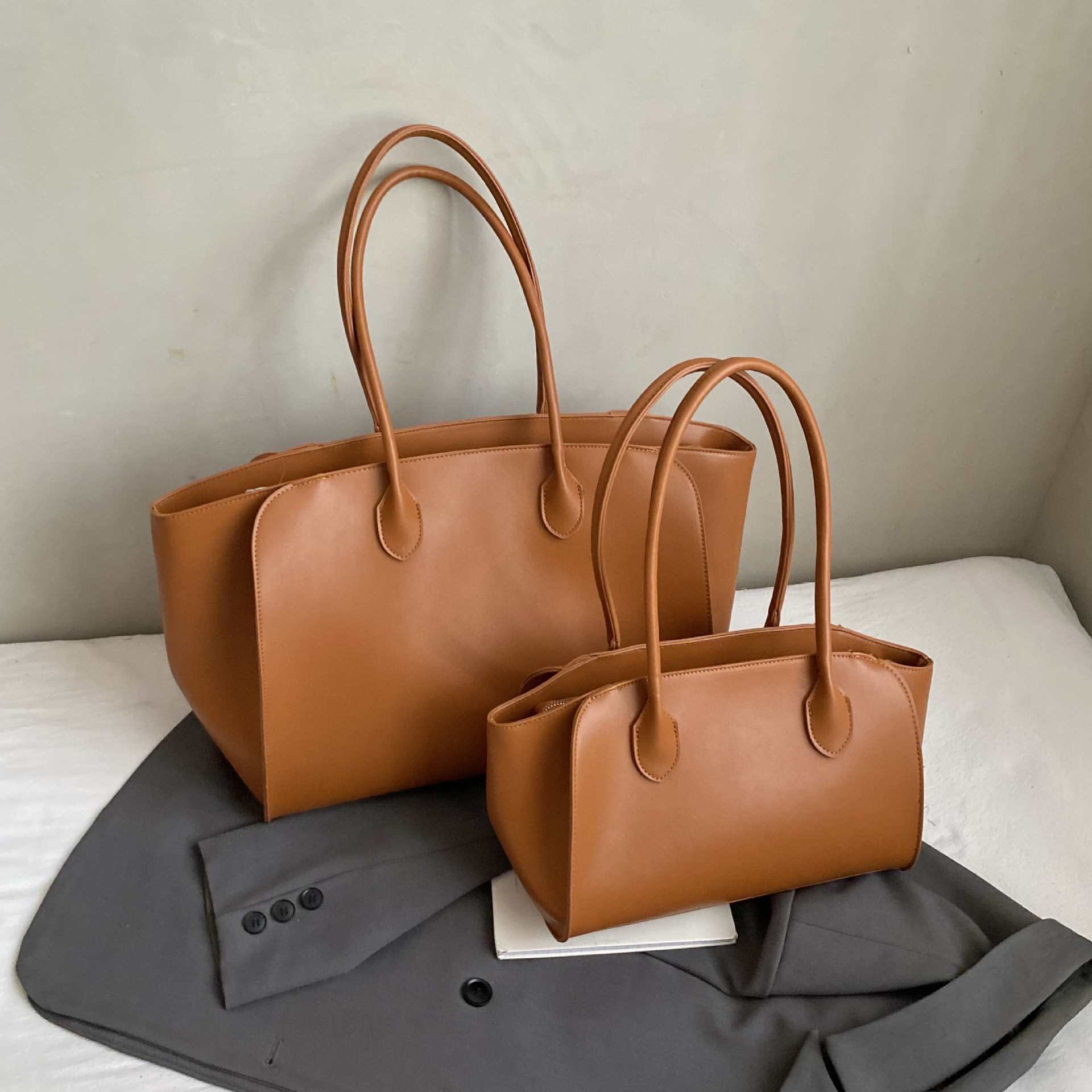 Luxury Women's Large Tote Bag  - Luxury Bags Medium Size บทวิจารณ์และราคา
