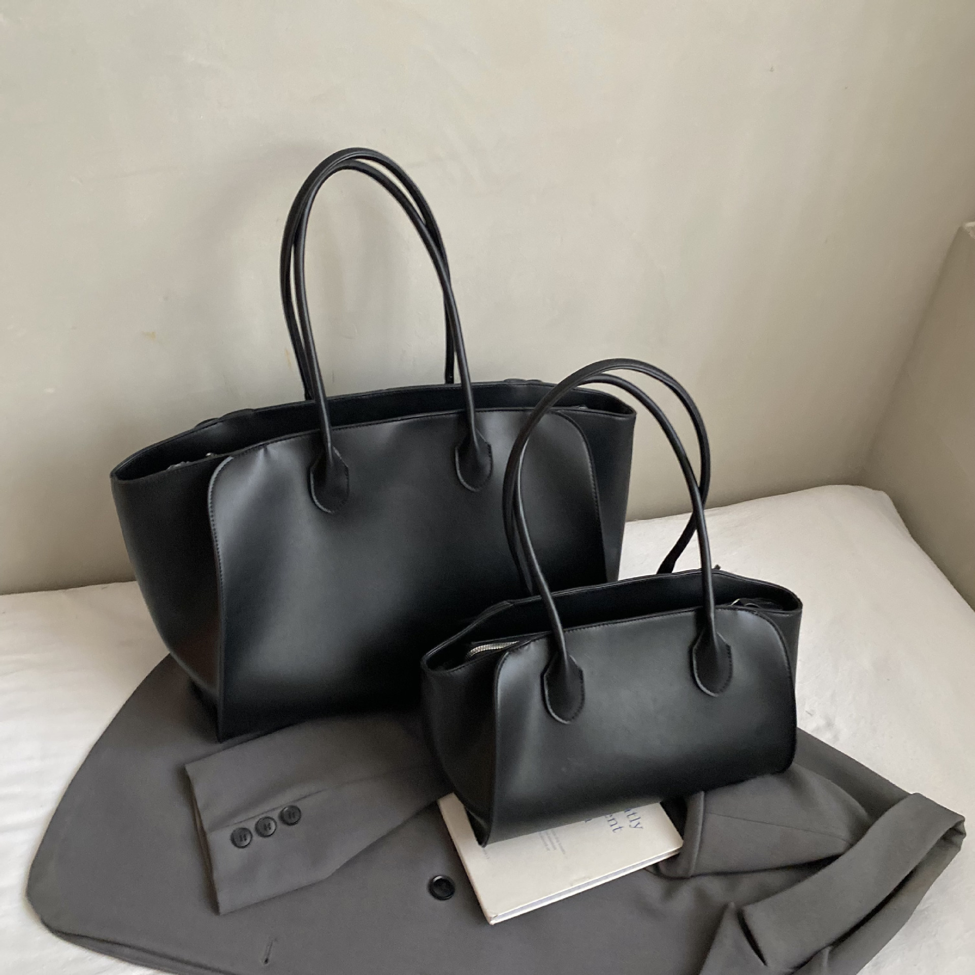 Luxury Women's Large Tote Bag  - Luxury Bags Medium Size บทวิจารณ์และราคา